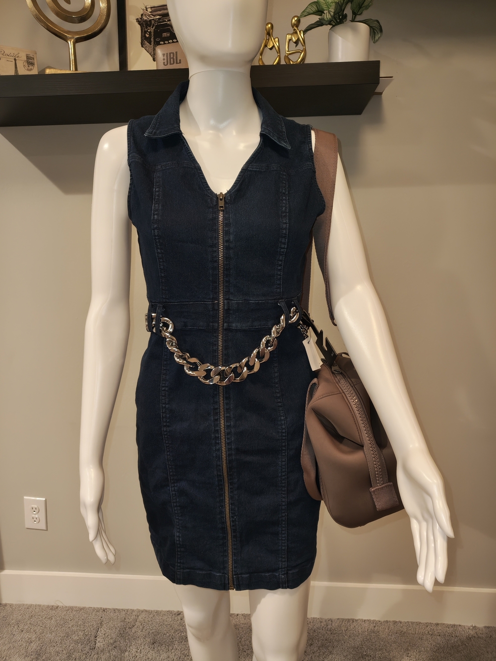 Express Silver Chain Belt - Picture 2 of 5
